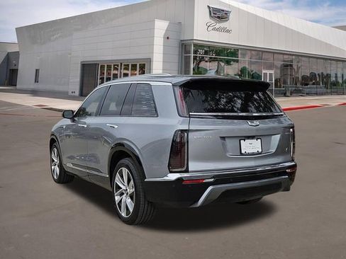 New 2026 Cadillac Vistiq Luxury w/ LPO, Floor Liner Package image 4