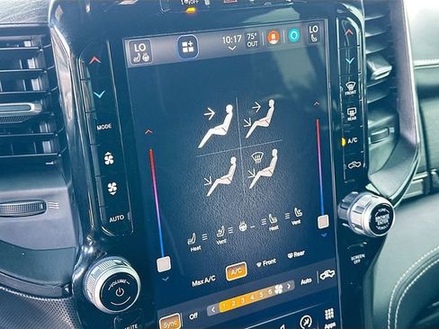 Used 2022 RAM 2500 Limited AWD/4WD image 16