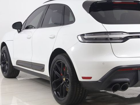 Used 2023 Porsche Macan GTS w/ GTS Sport Package AWD/4WD image 30