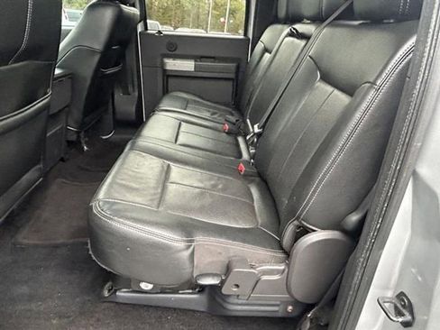 Used 2013 Ford F250 Lariat image 26