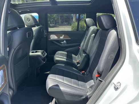 Used 2020 Mercedes-Benz GLS 450 4MATIC image 23