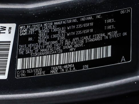 Used 2024 Toyota Highlander XLE image 25