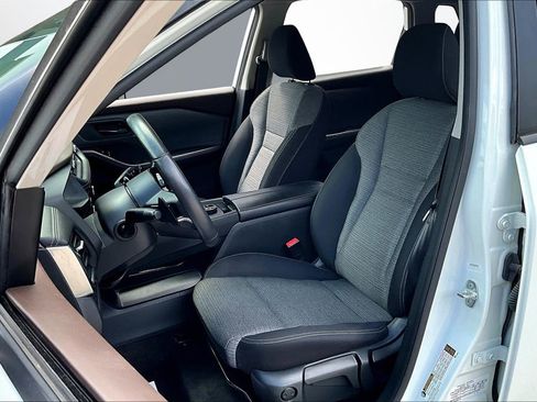 Used 2021 Nissan Rogue S image 21