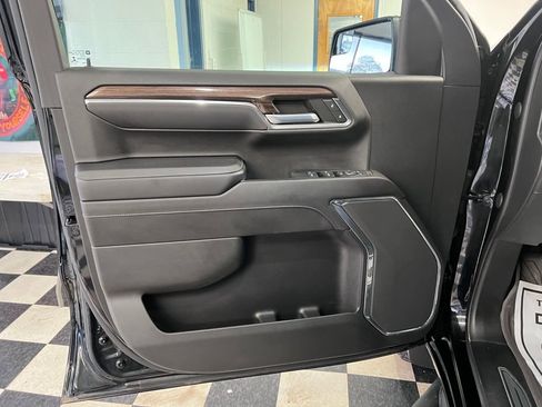 Used 2022 Chevrolet Silverado 1500 LT Trail Boss image 40