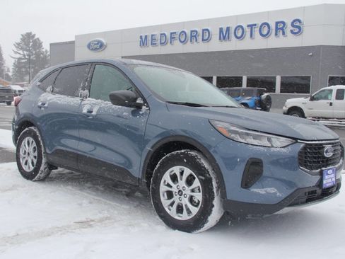 Certified 2025 Ford Escape Active image 2