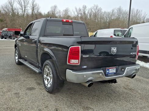 Used 2016 RAM 1500 Laramie w/ Convenience Group image 9