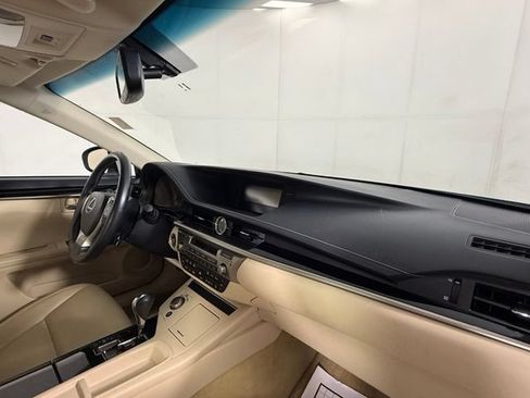 Used 2013 Lexus ES 350 FWD image 31
