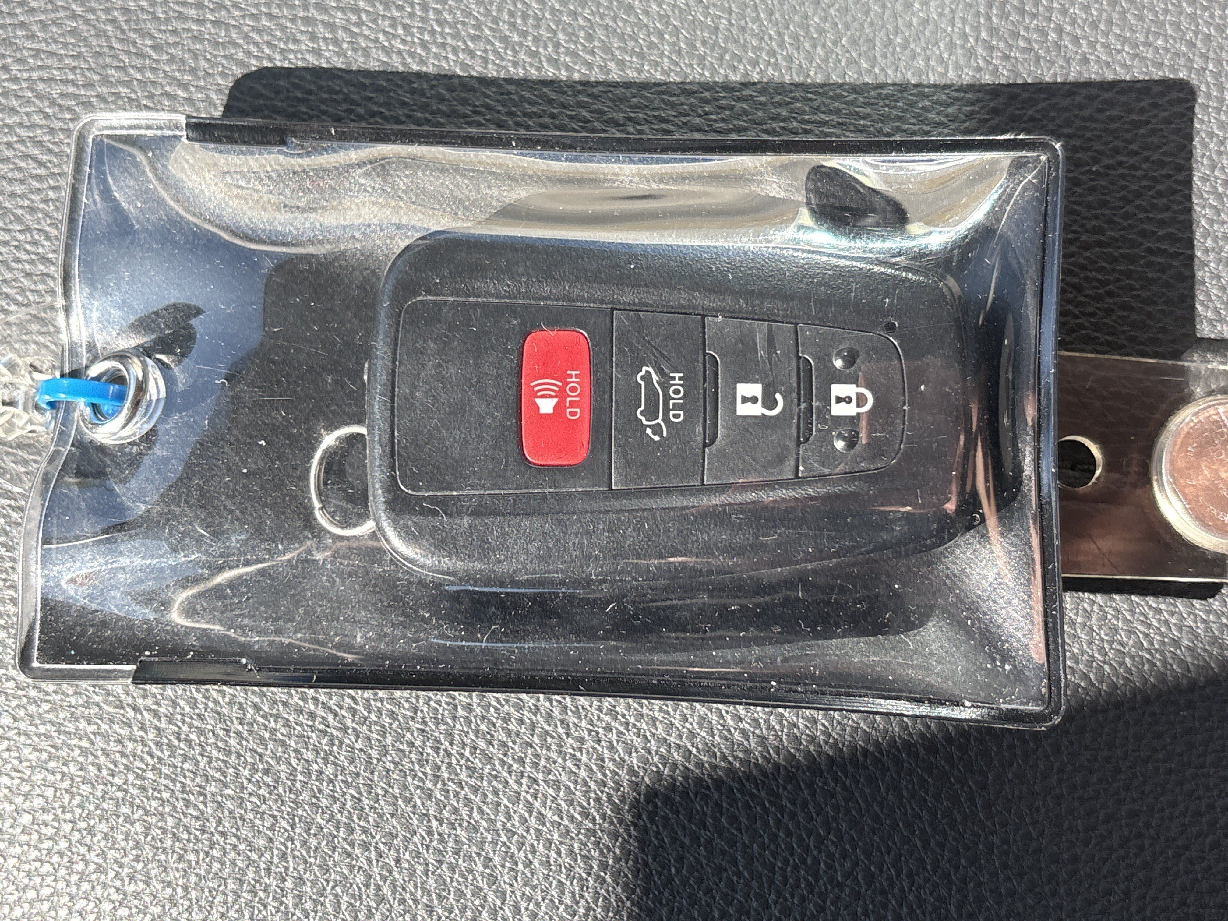 Used 2021 Toyota RAV4 XLE Premium AWD/4WD image 36