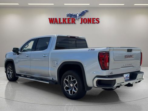 Used 2022 GMC Sierra 1500 SLT w/ SLT Premium Plus Package image 5