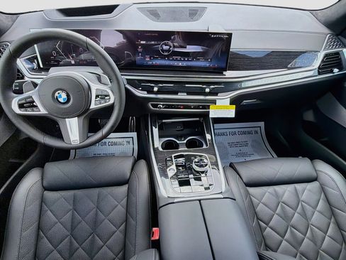 New 2027 BMW X7 xDrive40i w/ Executive Package AWD/4WD image 17