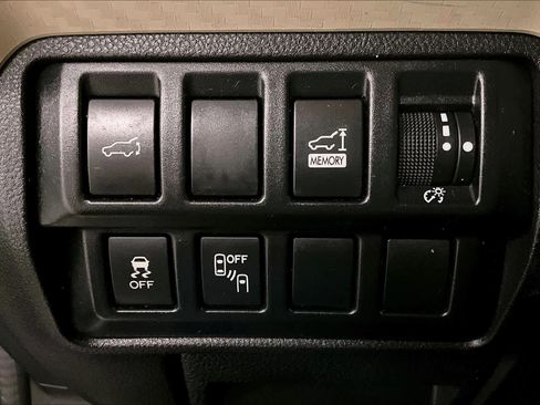 Used 2019 Subaru Ascent Premium AWD/4WD image 36