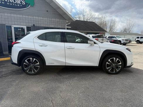 Used 2021 Lexus UX 250h w/ Premium Package image 2