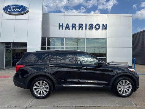 Used 2023 Ford Explorer Limited w/ Limited Technology Package AWD/4WD image 4