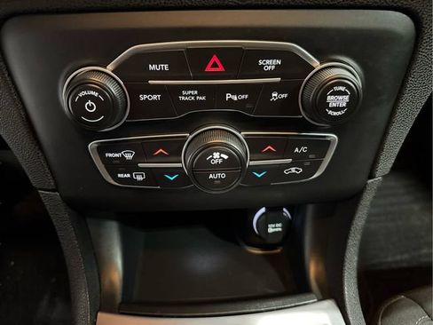 Used 2023 Dodge Charger SXT w/ Cold Weather Package AWD/4WD image 19