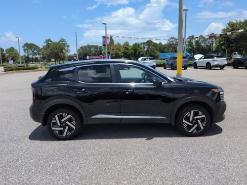 Certified 2026 Nissan Kicks SV FWD image 3