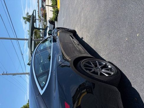 Used 2018 Tesla Model 3 Mid Range RWD image 8