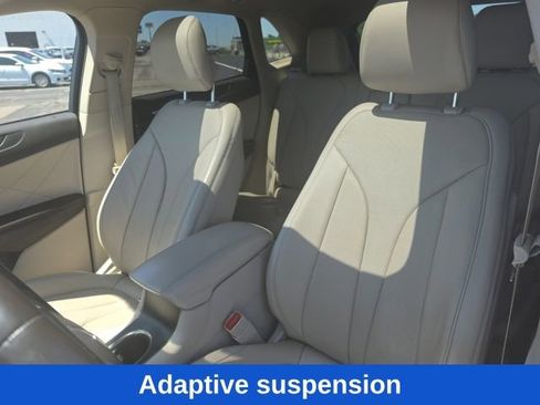 Used 2017 Lincoln MKC Reserve w/ Lincoln MKC Climate Package AWD/4WD image 10