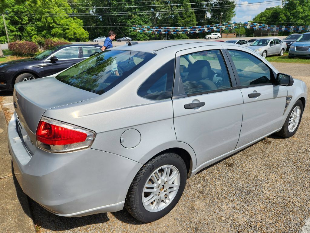 Used 2008 Ford Focus SE FWD image 4