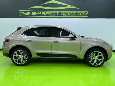 Used 2016 Porsche Macan S AWD/4WD image 11