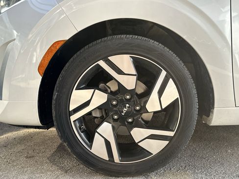 Used 2023 Kia Soul GT-Line w/ GT-Line Technology Package image 19