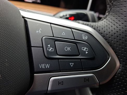 Used 2026 Volkswagen Tiguan SEL R-Line AWD/4WD image 22