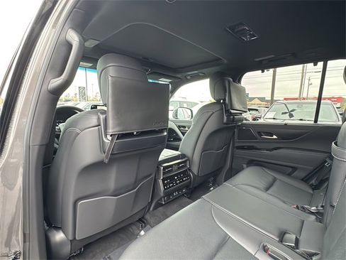 Used 2024 Lexus LX 600 4WD w/ Appearance Package image 14