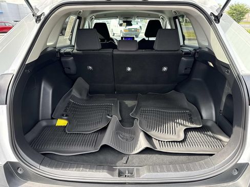 Used 2025 Toyota RAV4 LE AWD/4WD image 21