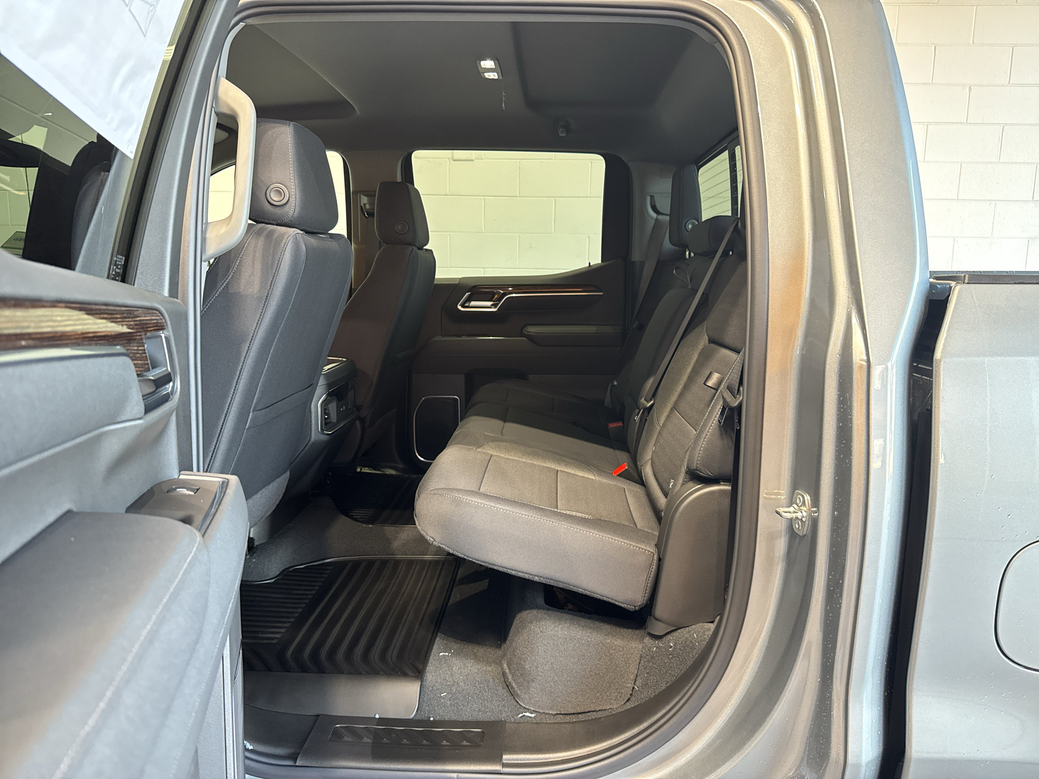 New 2026 GMC Sierra 1500 Elevation w/ Preferred Package AWD/4WD image 13