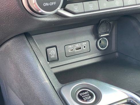 Certified 2025 Nissan Sentra SV w/ All-Weather Package FWD image 23