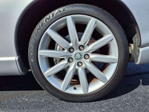 Used 2005 Jaguar XK8 Coupe RWD image 30
