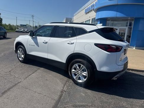 Used 2022 Chevrolet Blazer LT FWD image 3