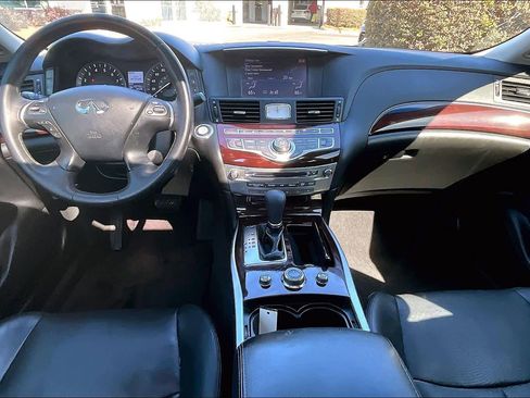 Used 2015 INFINITI Q70 L 3.7 RWD image 16