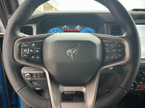 New 2026 Ford Bronco Badlands image 13