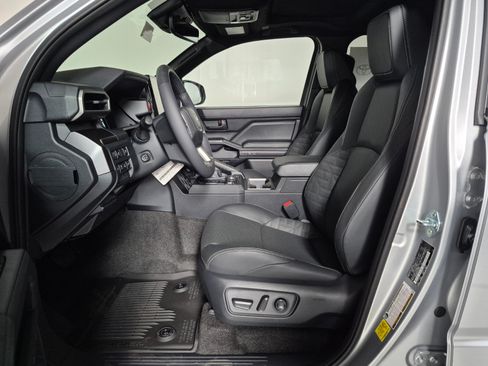 New 2026 Toyota 4Runner Limited AWD/4WD image 15