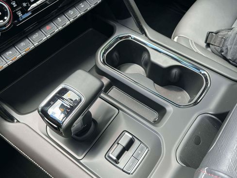 Used 2023 GMC Sierra 1500 AT4X w/ AT4X AEV Edition AWD/4WD image 17
