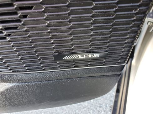 Used 2022 Jeep Grand Cherokee Limited AWD/4WD image 18