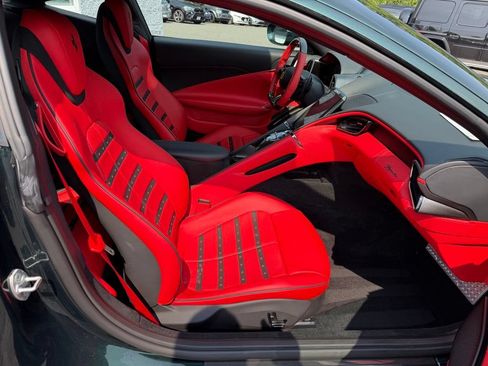 Used 2024 Ferrari Roma RWD image 17