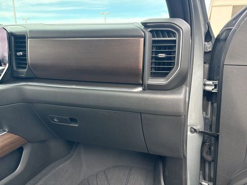 Used 2024 Chevrolet Silverado 3500 High Country w/ High Country Premium Package image 41