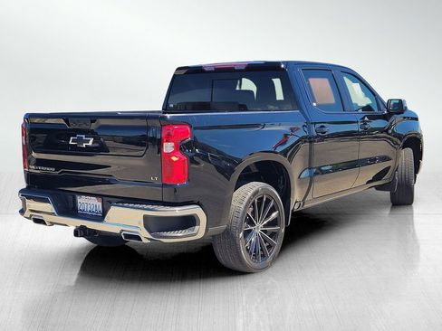 Used 2024 Chevrolet Silverado 1500 LT w/ Z71 Off-Road Package AWD/4WD image 4