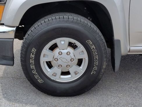 Used 2005 Chevrolet Colorado LS RWD image 13