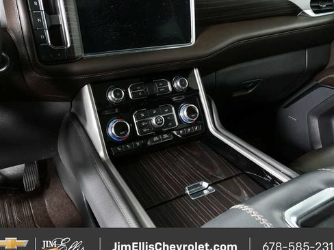 Certified 2021 GMC Yukon Denali w/ Denali Ultimate Package AWD/4WD image 18