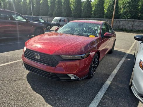 Certified 2025 Honda Accord Touring image 2