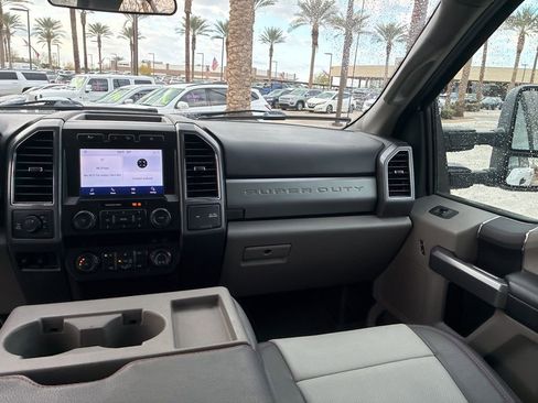 Used 2020 Ford F250 XLT w/ FX4 Off-Road Package image 12