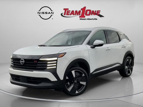 New 2025 Nissan Kicks SR image 2