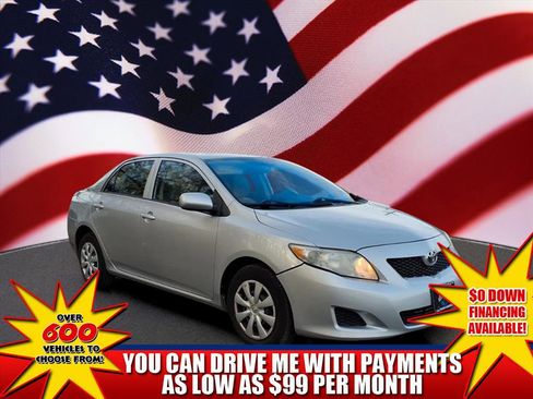 Used 2010 Toyota Corolla LE image 1