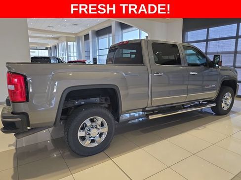 Used 2017 GMC Sierra 2500 SLT w/ All Terrain HD Package AWD/4WD image 5
