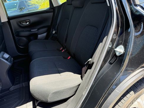 Certified 2025 Honda HR-V LX image 33