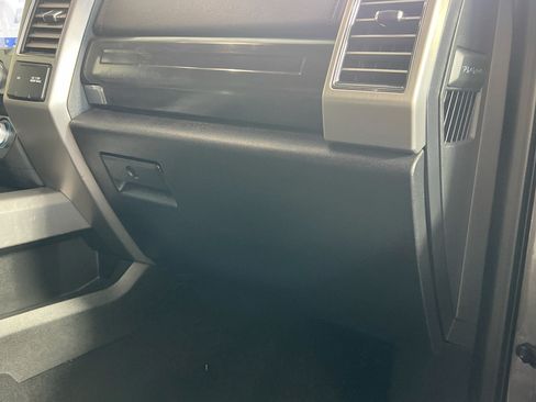 Used 2021 Ford F250 Platinum w/ Tremor Off-Road Package AWD/4WD image 34