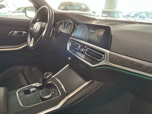Used 2019 BMW 330i Sedan w/ Convenience Package image 27