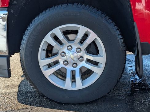 Used 2018 Chevrolet Silverado 1500 LTZ w/ Max Trailering Package AWD/4WD image 15